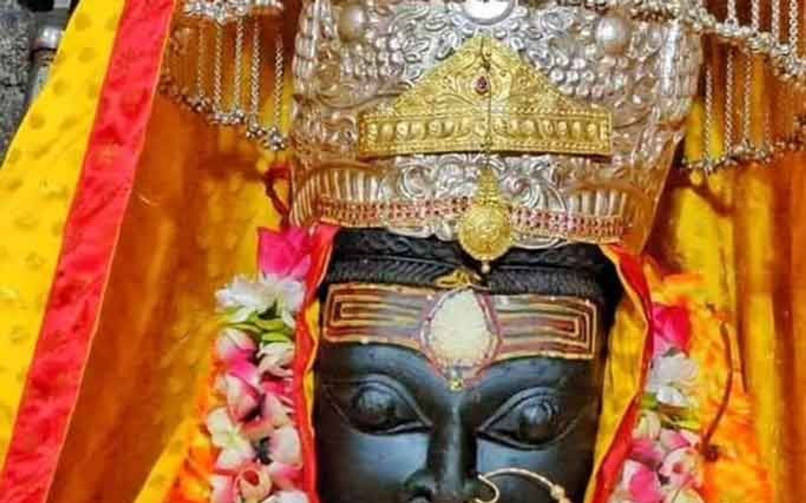 Dhari Devi Temple, On the banks of Alaknanda River, near Kalyasaur village, between Srinagar and Rudraprayag, Kalyasaur, Pauri Garhwal, Uttarakhand