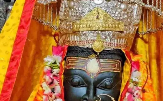 Dhari Devi Temple, On the banks of Alaknanda River, near Kalyasaur village, between Srinagar and Rudraprayag, Kalyasaur, Pauri Garhwal, Uttarakhand