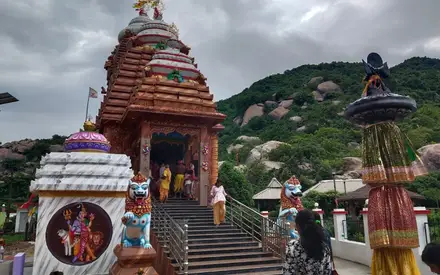 Panchalingeswar Temple, Panchalingeswar hill slopes / Panchalingeshwar Road, near Dwarika and Nilagiri hills, Nilagiri, Balasore, Odisha