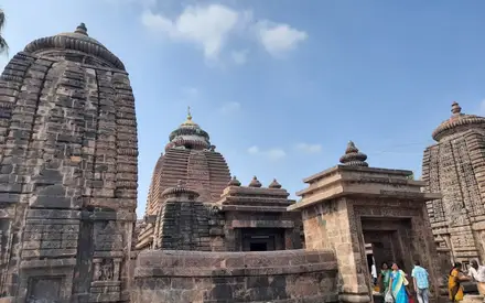 Mukhalingam Madhukeswara Temple, Jalumuru Mandal, Mukhalingam, Srikakulam, Andhra Pradesh