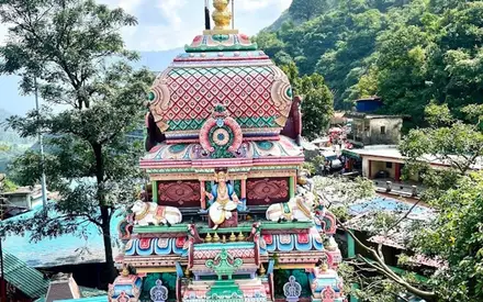 Neelkanth Mahadev Temple, Confluence of Pankaja and Madhumati rivers, valleys of Manikoot, Brahmakoot, and Vishnukoot mountains, Yamkeshwar Block, Pauri Garhwal, Uttarakhand
