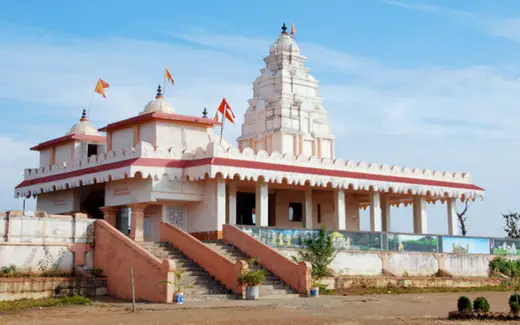 Shabari Dham (Shabari Mata Temple), Chamak Dungar (Chamak hill), near Mokhamal village, Subir, Dang, Gujarat