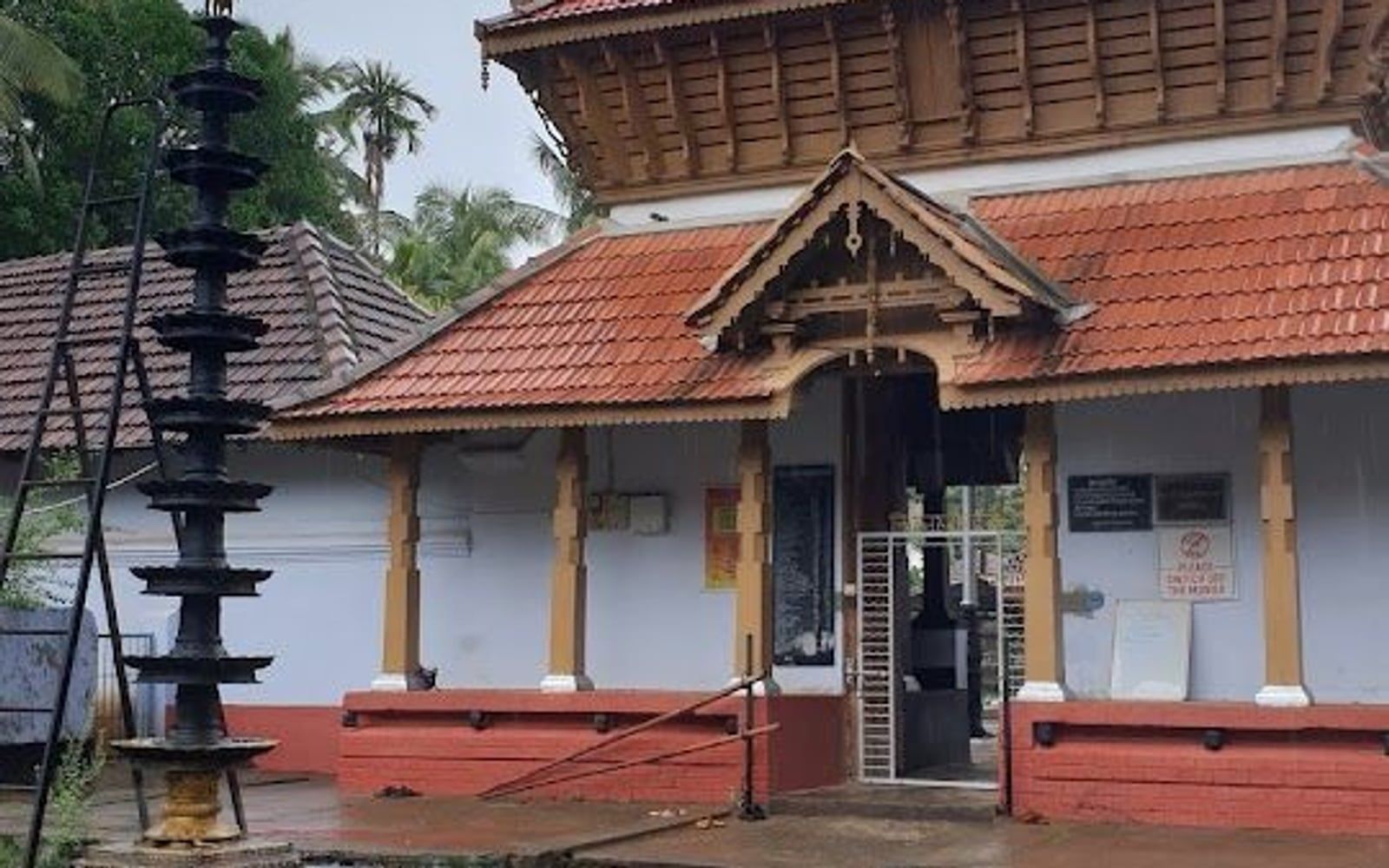 Nilambur Vettakkorumakan Temple, Nilambur Kovilakam / Kovilakam Road, Nilambur, Malappuram, Kerala