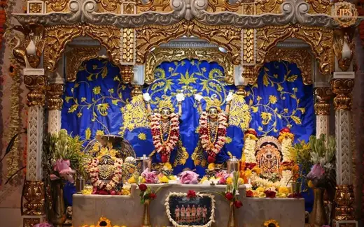 Panihati Mahotsavtala Radha Krishna Temple, Mahotsavtala / Ramkrishna Pally / Gauranga Ghat Road, Panihati, North 24 Parganas, West Bengal