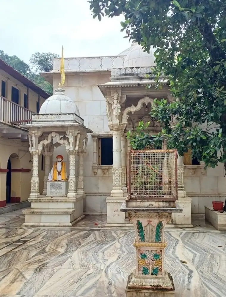 Raghunath Ji Temple Mount Abu