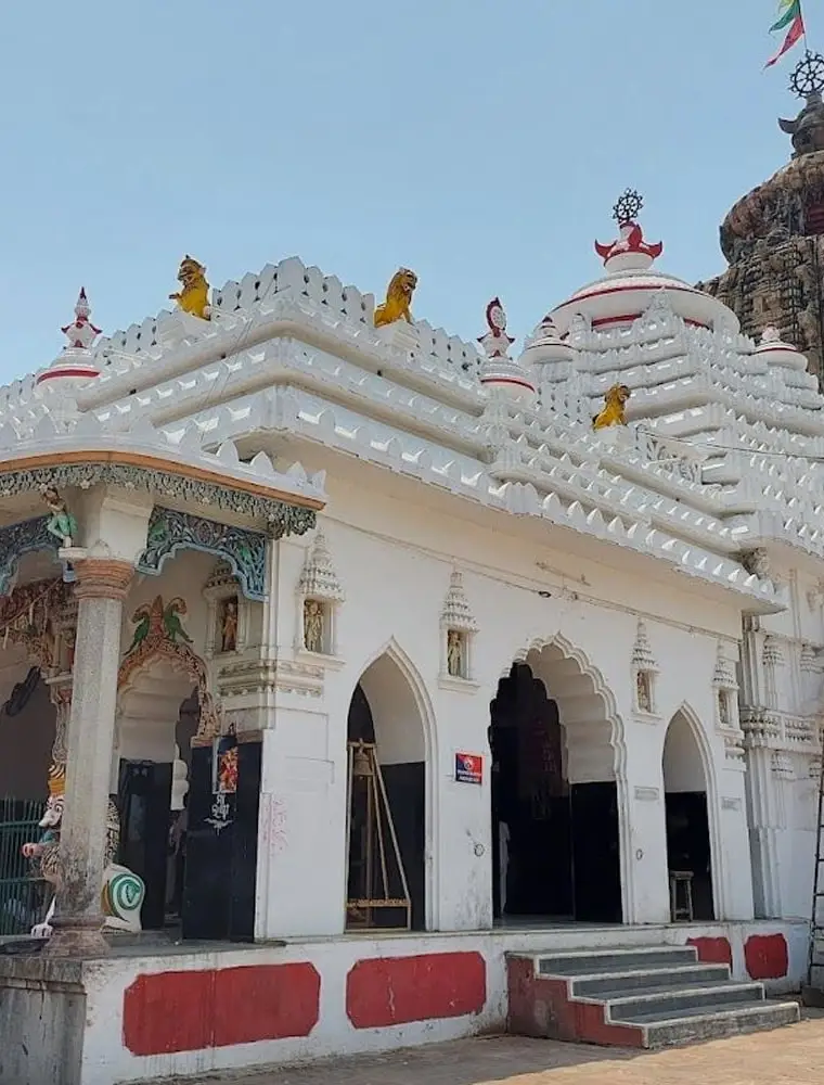 Sakshi Gopal Temple