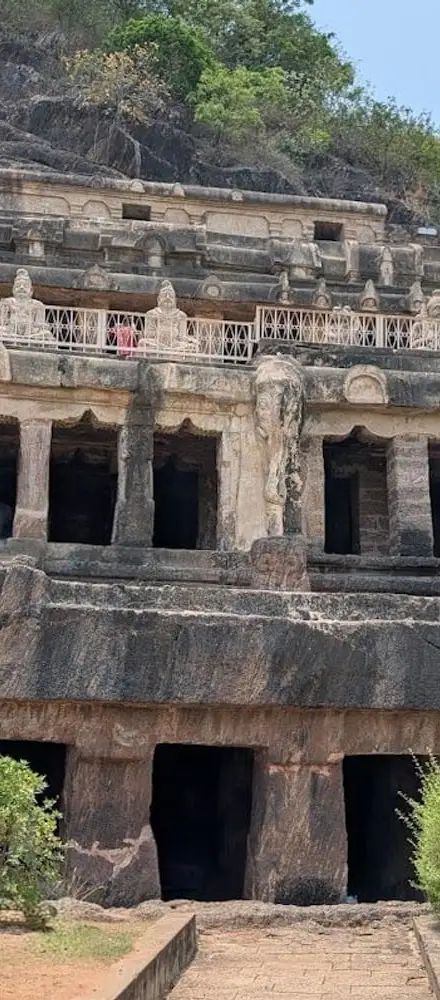 Undavalli Cave Temple, Tadepalle Mandal, Undavalli, NTR District, Andhra Pradesh