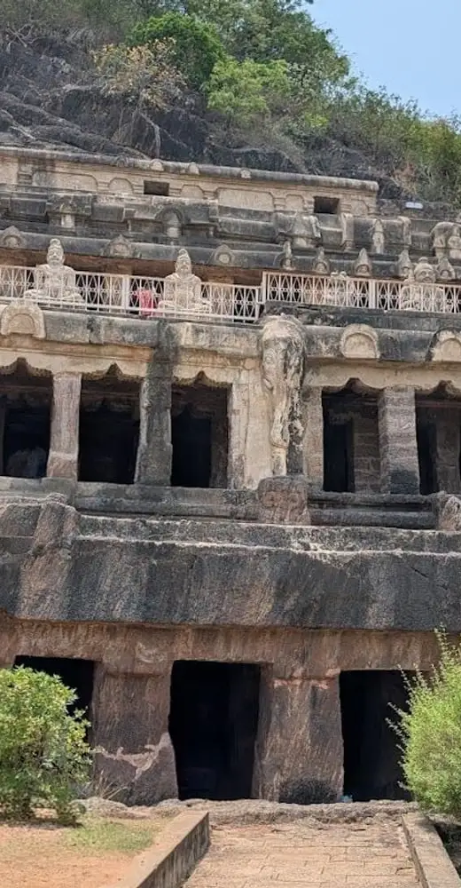 Undavalli Cave Temple, Tadepalle Mandal, Undavalli, NTR District, Andhra Pradesh