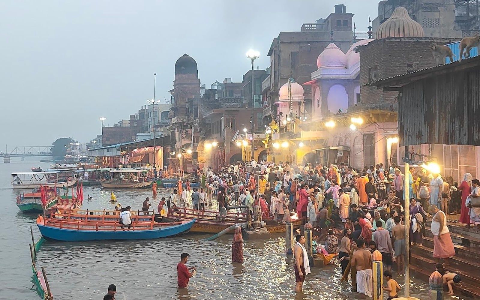 Vishram Ghat Temple, Vishram Ghat Road, Vishram Bazaar, near Dwarkadhish Temple, Mathura, Uttar Pradesh
