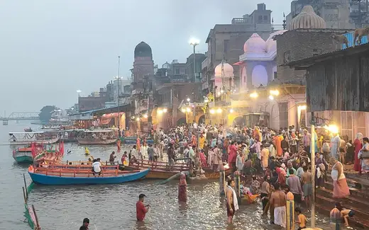 Vishram Ghat Temple, Vishram Ghat Road, Vishram Bazaar, near Dwarkadhish Temple, Mathura, Uttar Pradesh