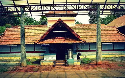 Panachikkadu Saraswathy Temple (Dakshina Mookambika), Eravinalloor - Panachikkad Temple Road, Kuzhimattom P.O., Panachikkad, Kottayam, Kerala
