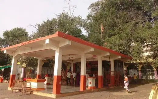 Audumbar Datta Temple, Shree Kshetra Audumbar (near Ankalkhop, on Krishna River bank), Palus Taluka, Sangli, Maharashtra