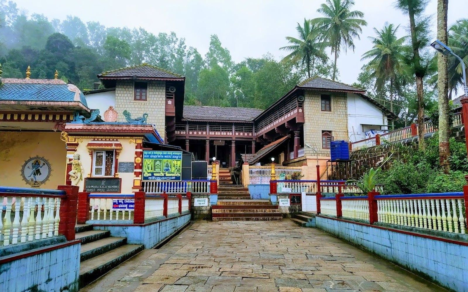 Kalasa Kalaseshwara Temple, On a small hillock in the heart of Kalasa town, on the banks of the Bhadra River, Kalasa, Chikkamagaluru, Karnataka