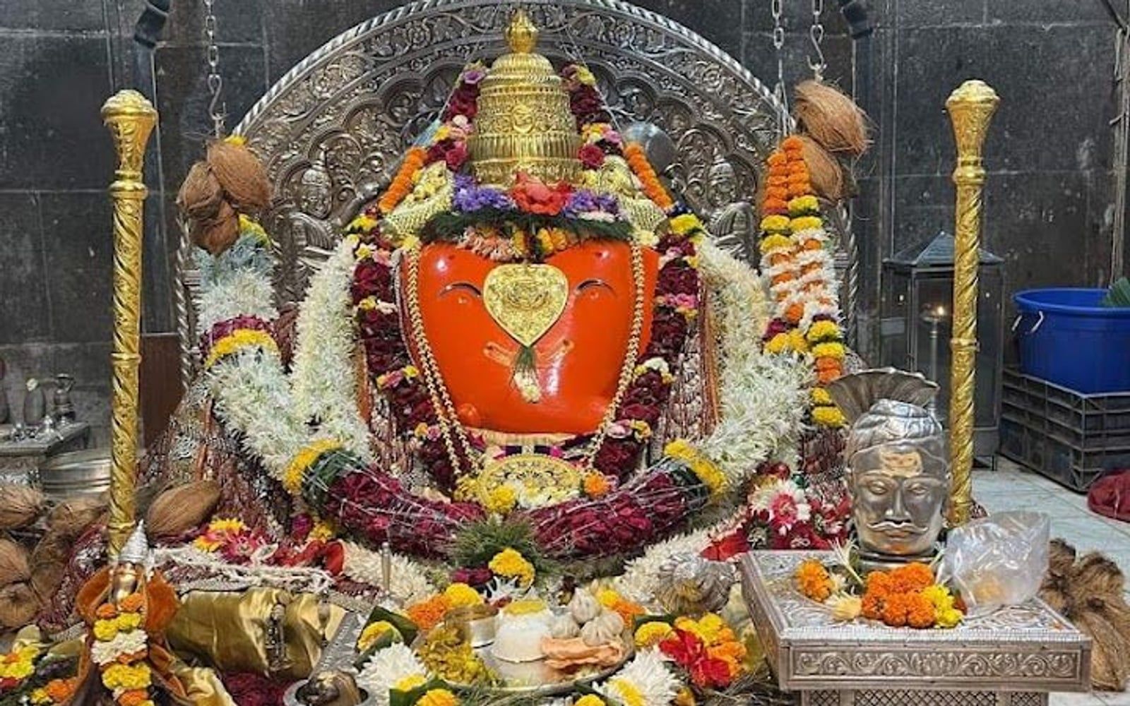 Ballaleshwar Temple Pali - Ashtavinayak, Deulwada / Bazar Peth, Pali, Raigad, Maharashtra
