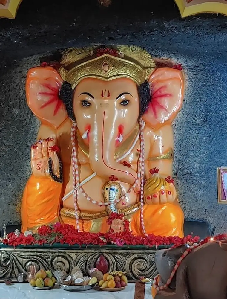 Dwibhuja Ganpati Temple Redi