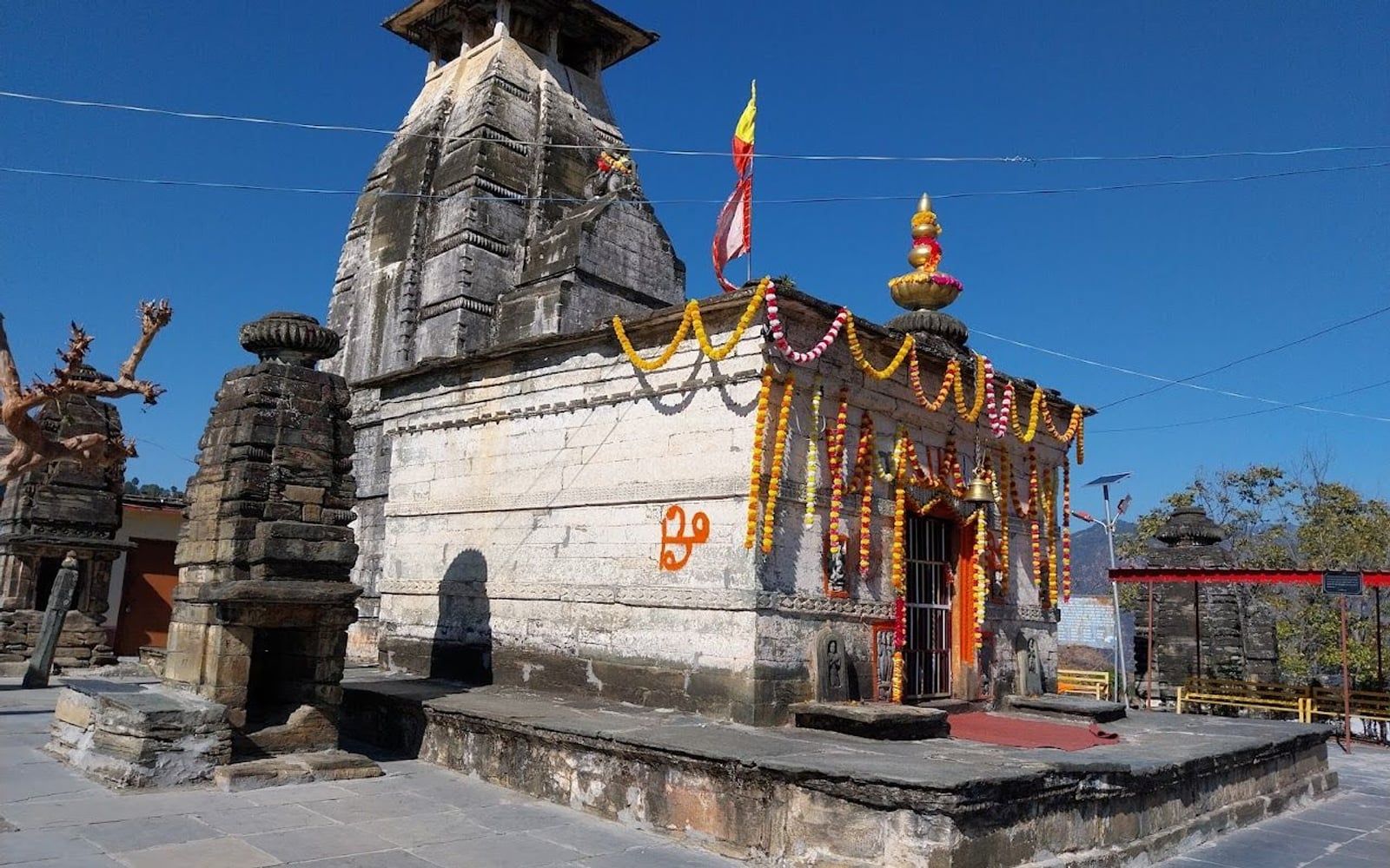 Raj Rajeshwari Temple Devalgarh, Dawal Garh Khas (Devalgarh village/hill complex), Devalgarh, Pauri Garhwal, Uttarakhand