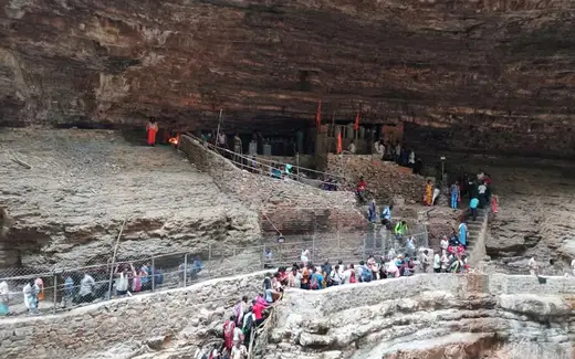 Saleshwaram Lingamayya Temple, Nallamala Hills / Amrabad Tiger Reserve (Saleshwaram Valley), Lingal Mandal, Nagarkurnool, Telangana