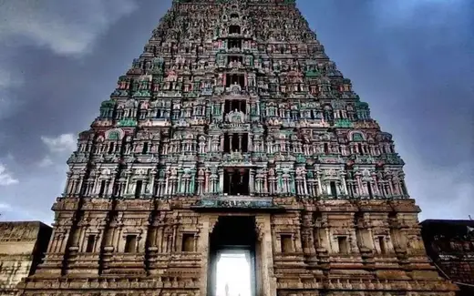 Arulmigu Rajagopalaswami Temple, Near Haridranadhi Temple Tank, Mannargudi, Tiruvarur, Tamil Nadu