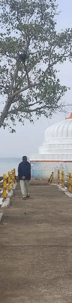 Sahastradhara Temple Mandla