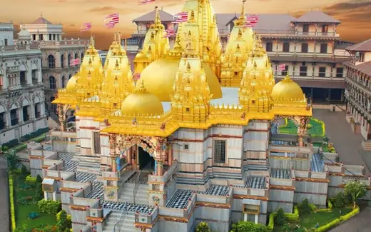 Swaminarayan Temple Vadtal, Narsanda - Vadtal Road, near Gomti Lake, Vadtal, Kheda, Gujarat