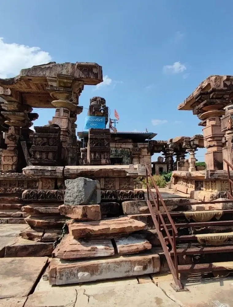 Kota Gullu (Ghanpur Group of Temples)