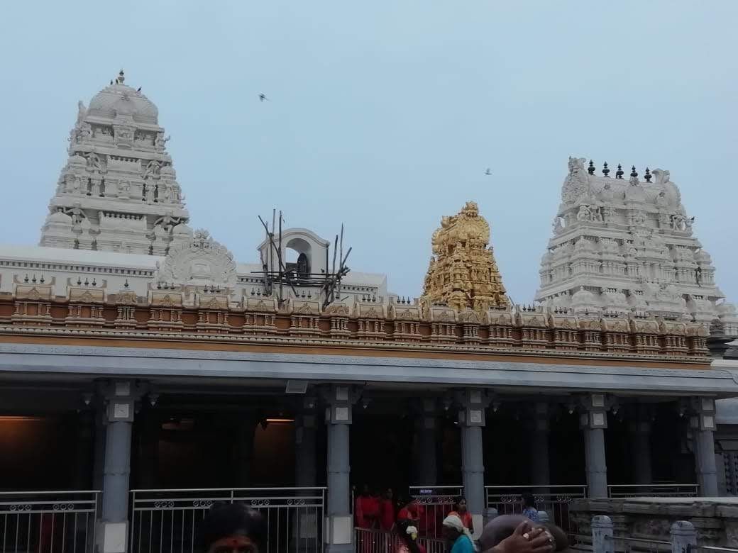 Kanchi Kamakshi Temple, Kamakshi Amman Sannathi Street, Kanchipuram, Tamil Nadu