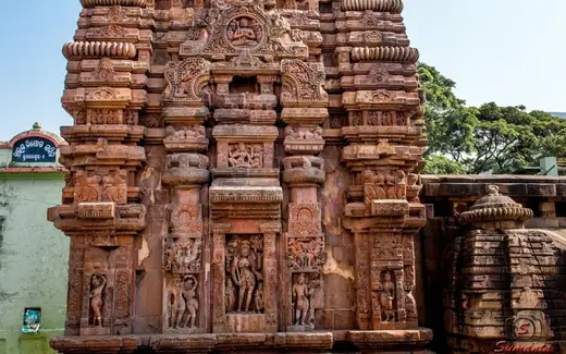 Sisireswara Temple, Old Town (Near Bindusagar tank / Barhadanda Road), Bhubaneswar, Khordha, Odisha