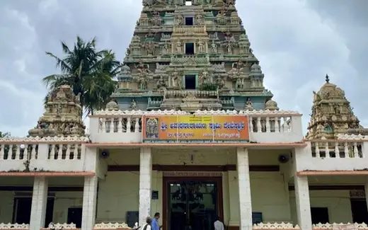 Kaivara Amara Narayana Temple, Near Mutt Road / Kaiwara Road, close to Bhima-Bakasura hillock, Kaivara, Chikkaballapur, Karnataka