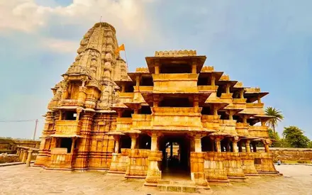 Deo Somnath Temple, Devsomnath village (Dev Gaon/Savgar), Som River bank, Dungarpur, Rajasthan