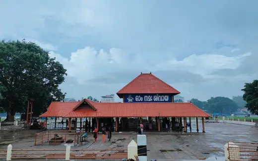 Aluva Mahadeva Temple, Aluva Manappuram, Aluva, Ernakulam, Kerala