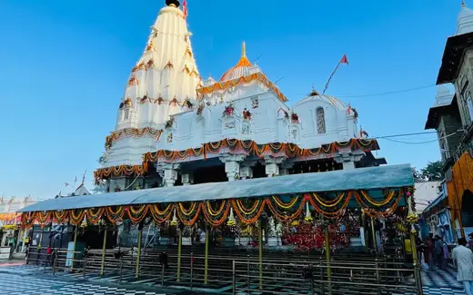 Brajeshwari Devi Temple (Shakti Peeth), Mandir Road area, near Pushp Vihar Colony / Old Kangra, Kangra, Himachal Pradesh