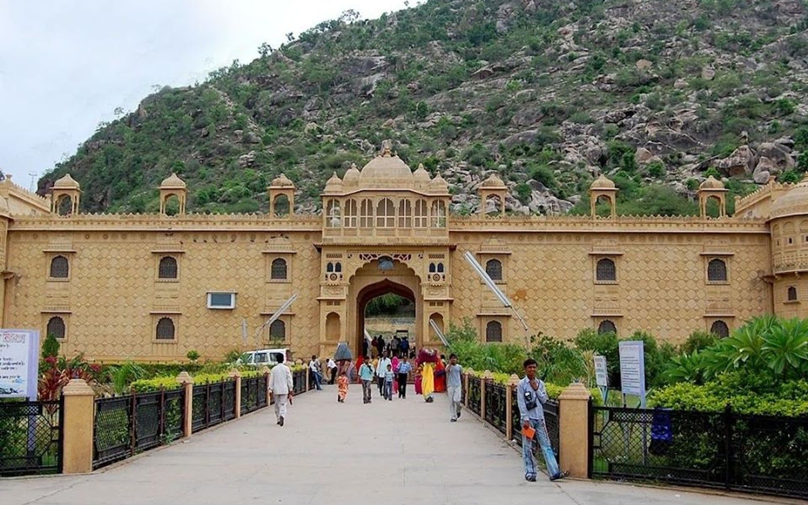 Sundi Mata Temple Neemuch, Village Bhadwa (Bhadwamata), Neemuch-Manasa Road, Neemuch, Madhya Pradesh
