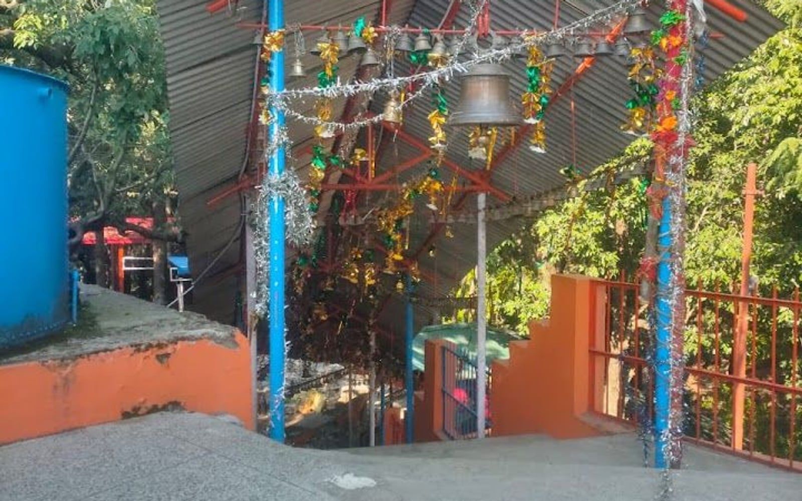 Kandoliya Devta Temple, Kandoliya Hills, Pauri, Pauri Garhwal, Uttarakhand