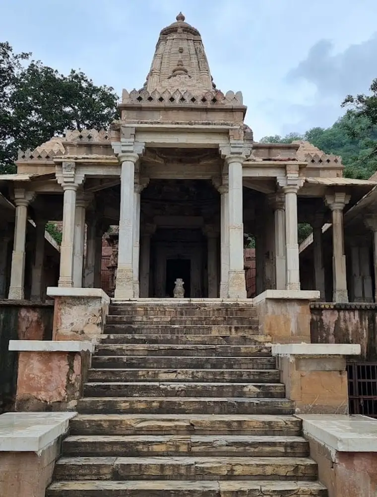 Bhangarh Someshwar Temple