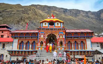Badrinath Temple (Badri Vishal), Badri-to-Mata Murti Road, left bank of Alaknanda River, near Tapt Kund, Badrinath, Chamoli, Uttarakhand