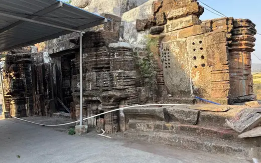 Gowthameswara Swamy Temple Manthani, Near the banks of the Godavari River, Manthani, Peddapalli, Telangana