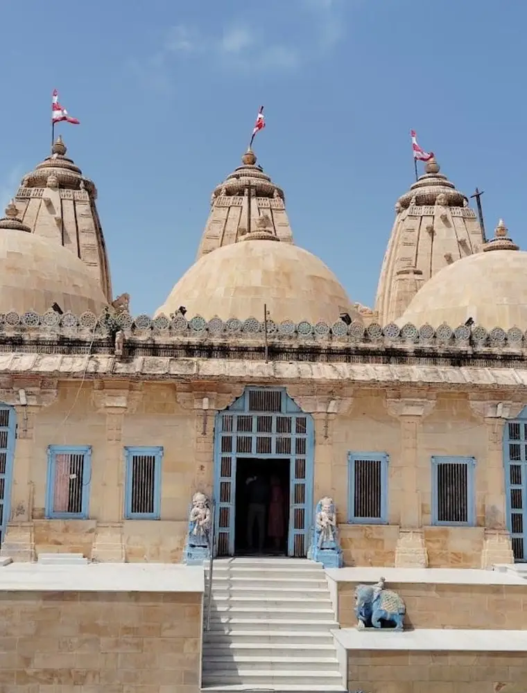 Narayan Sarovar Temple