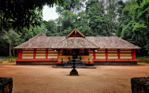 Iringole Kavu Temple, Rayamangalam, Perumbavoor, Ernakulam, Kerala
