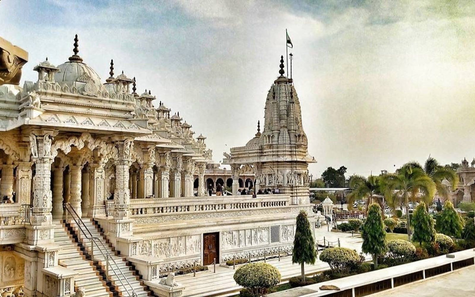 Swaminarayan Temple Bhuj, Tirth Dham, Shree Swaminarayan Road / City Police Station Road (near Ghanshyam Nagar, opposite the Bhuj City Police Station), Bhuj, Kutch, Gujarat