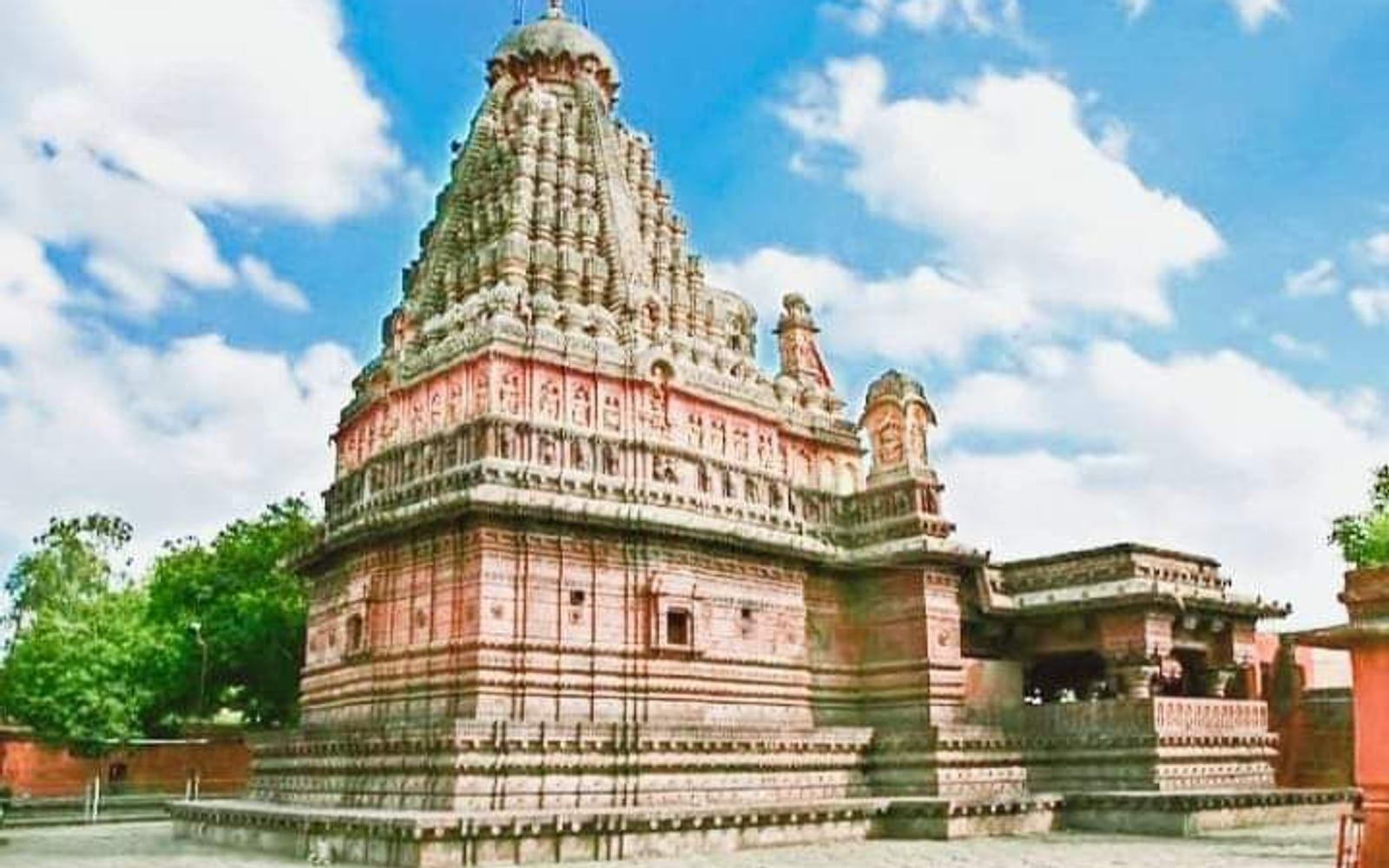Grishneshwar Jyotirlinga Temple, Ghrishneshwar Temple Road, Verul, Chhatrapati Sambhajinagar, Maharashtra